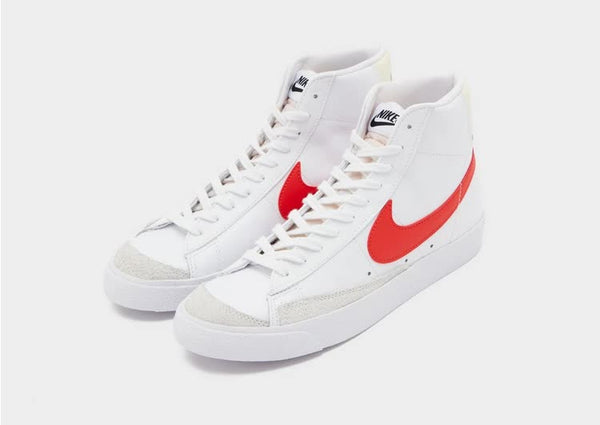 Nike - Blazer Mid '77 - Sneakers Vintage alte bianche con baffo rosso