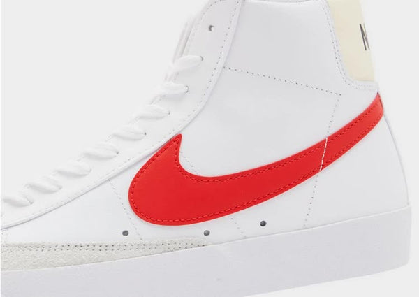 Nike - Blazer Mid '77 - Sneakers Vintage alte bianche con baffo rosso