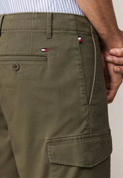 Tommy Hilfiger MW0MW04310 John CRG Cargo Short Light Twill Bermuda Uomo Olive Green