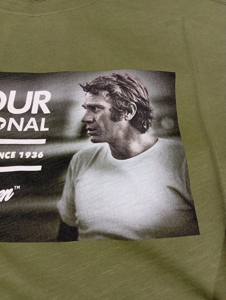 BARBOUR MTS0931- OL73 International Steve McQueen Legend T-Shirt MILITARY OLIVE