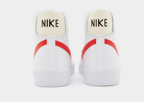 Nike - Blazer Mid '77 - Sneakers Vintage alte bianche con baffo rosso